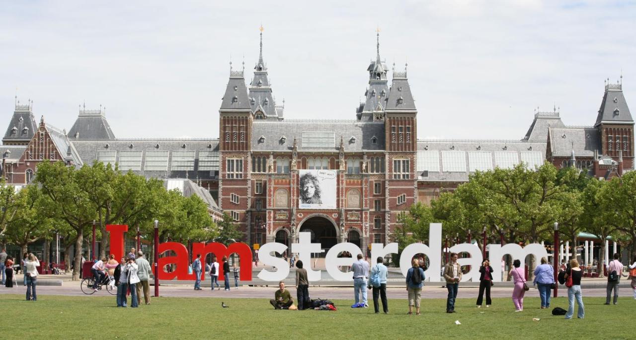 Bed & Breakfast Jo Amsterdam Diemen Экстерьер фото